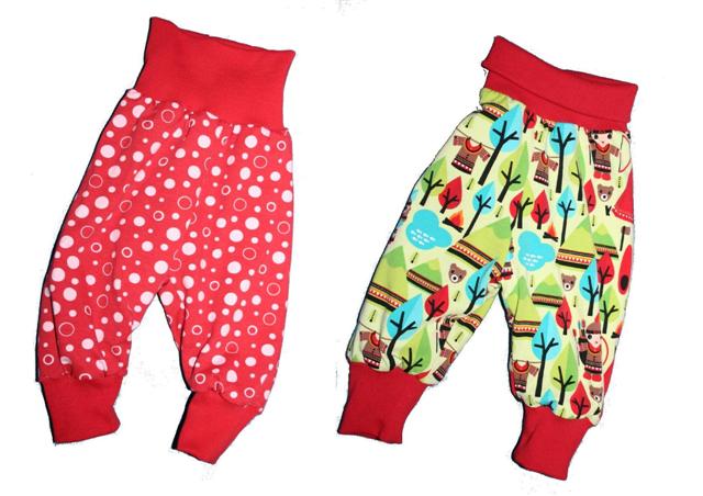 Weil ich von der Babyhose von Klimperklein so begeistert war, habe ich mehr Hosen gen&auml;ht, als meine M&auml;dels brauchen... 
Hier eine knallige Variante als Wendehose in Gr 62. 